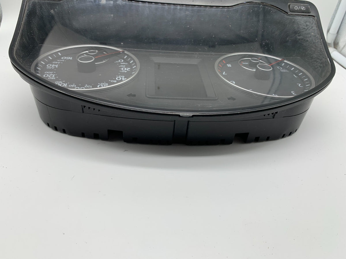 2013-2017 Volkswagen Tiguan Speedometer Cluster 90660 Miles A02B25006