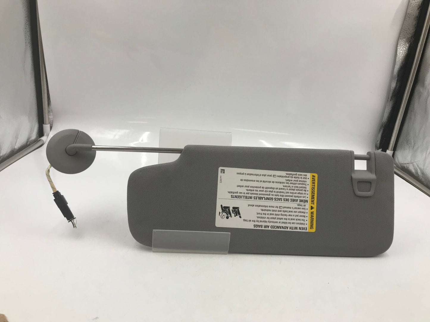 2010-2018 GMC Terrain Passenger Sun Visor Sunvisor Gray Illuminated A03B32083