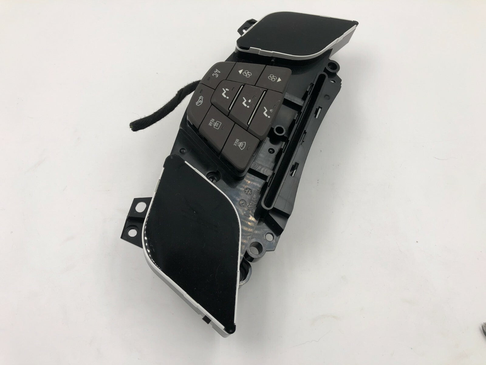 2014-2016 Buick Lacrosse AC Heater Climate Control Temperature Unit OEM B02007