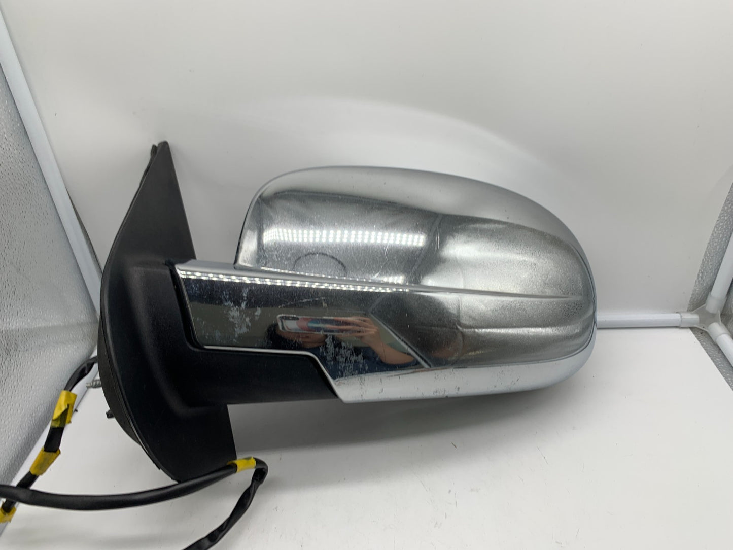 2009-2014 Chevrolet Silverado 1500 Driver Power Door Mirror Chrome OEM A01B46001