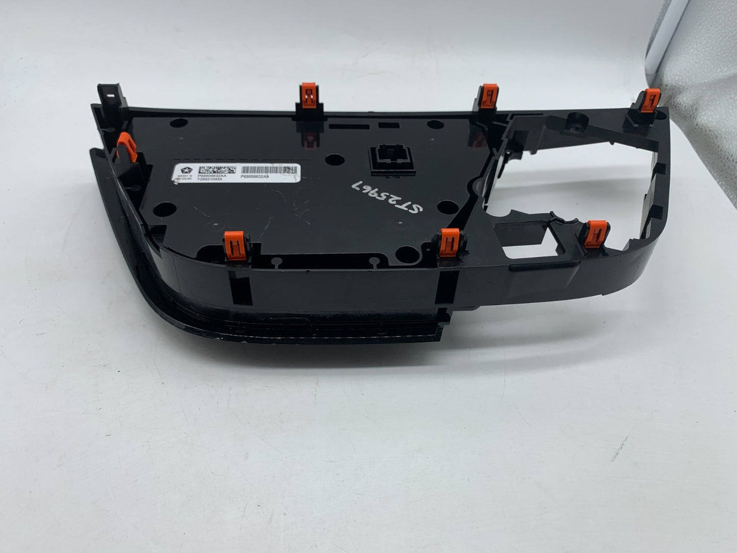2018-2020 Chrysler Pacifica Climate Control 3 Zone AC Heater Unit OEM D03B50003