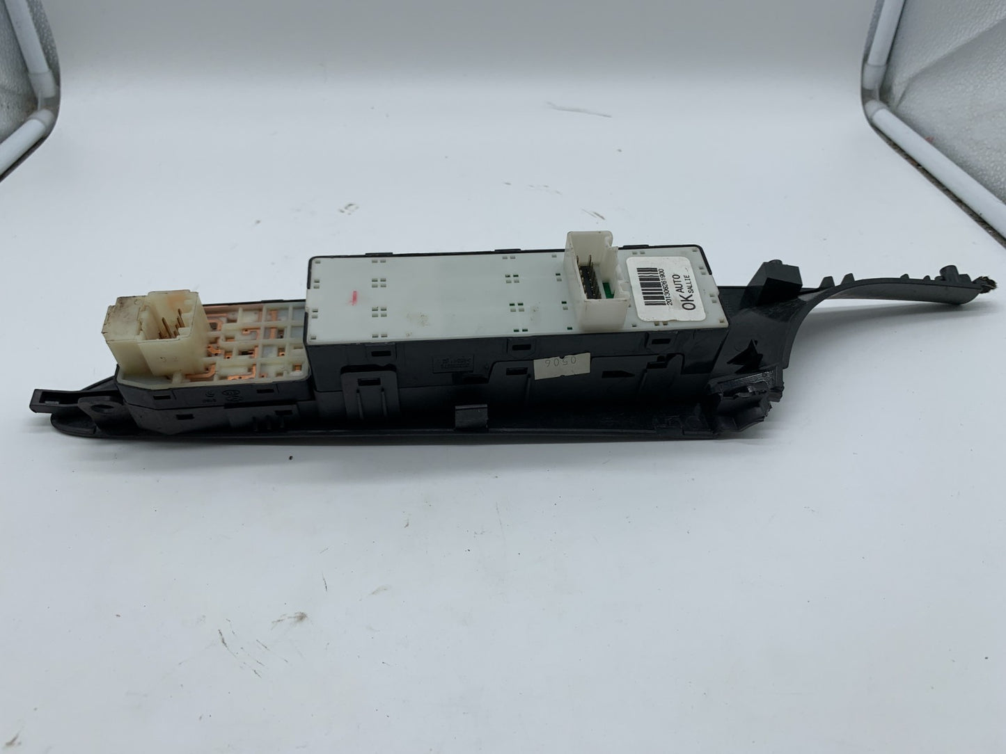 2011-2015 Hyundai Sonata Master Power Window Switch OEM C02B28023