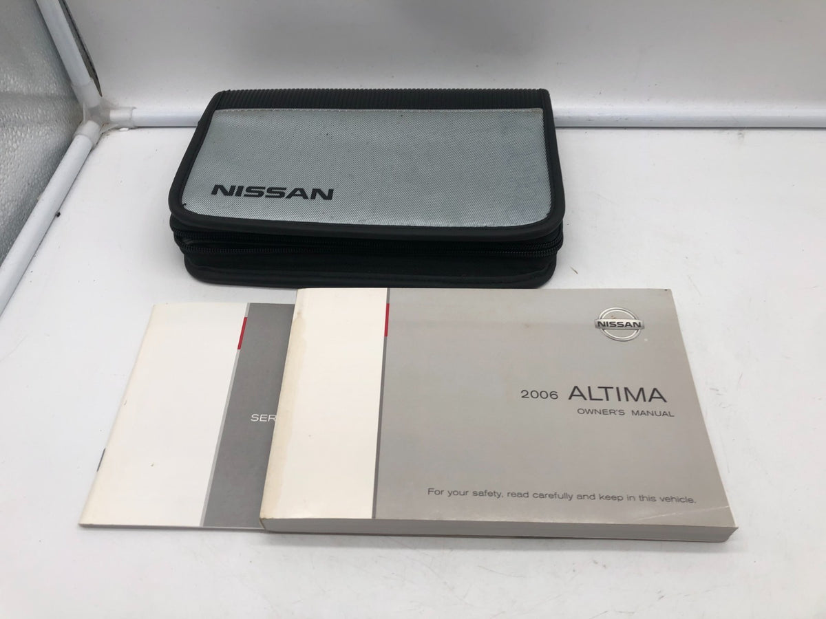 2006 Nissan Altima Owners Manual Set with Case OEM R01B14012