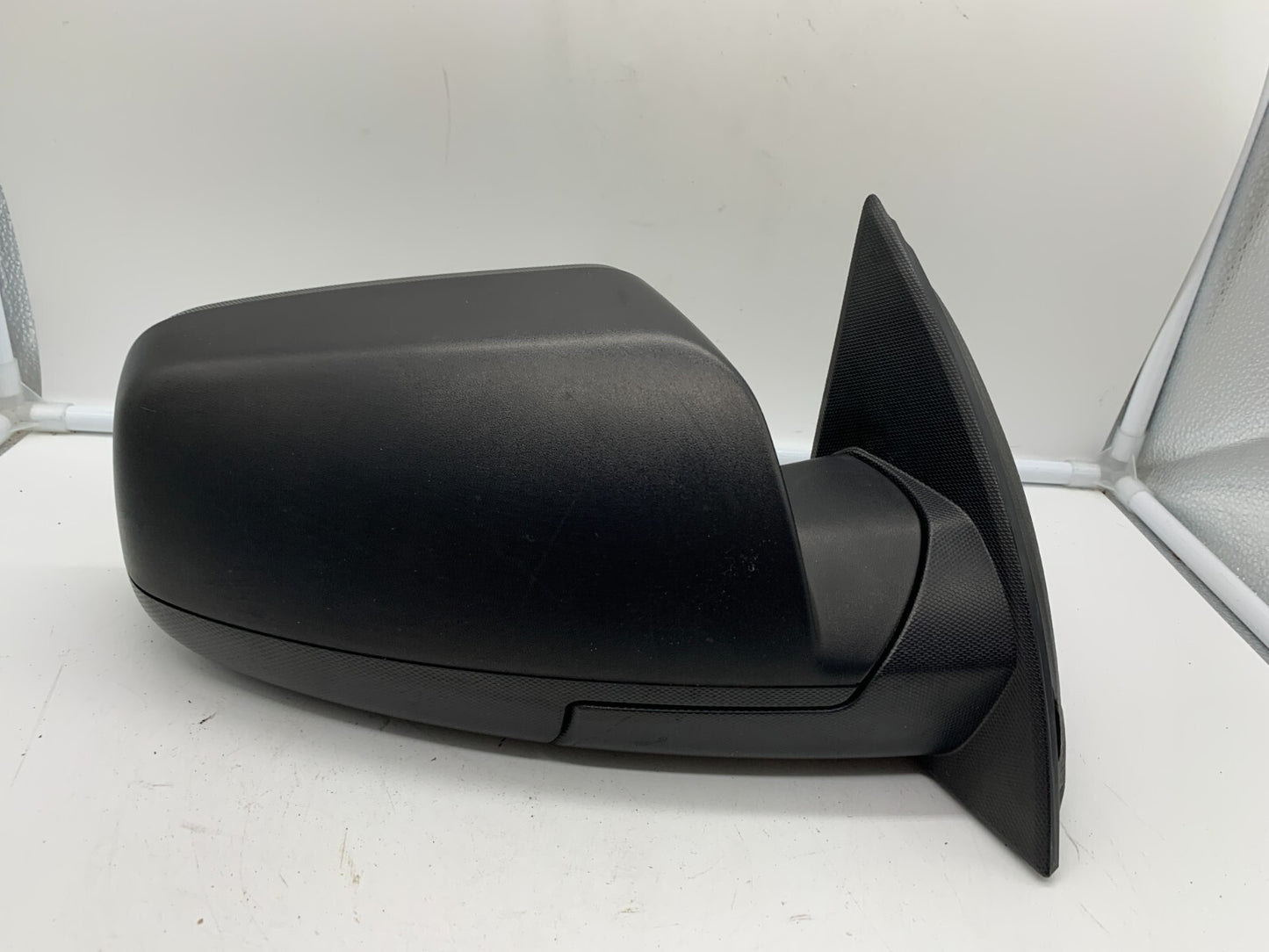2015-2017 Chevrolet Equinox Passenger Side Power Door Mirror Black OEM B01B25044