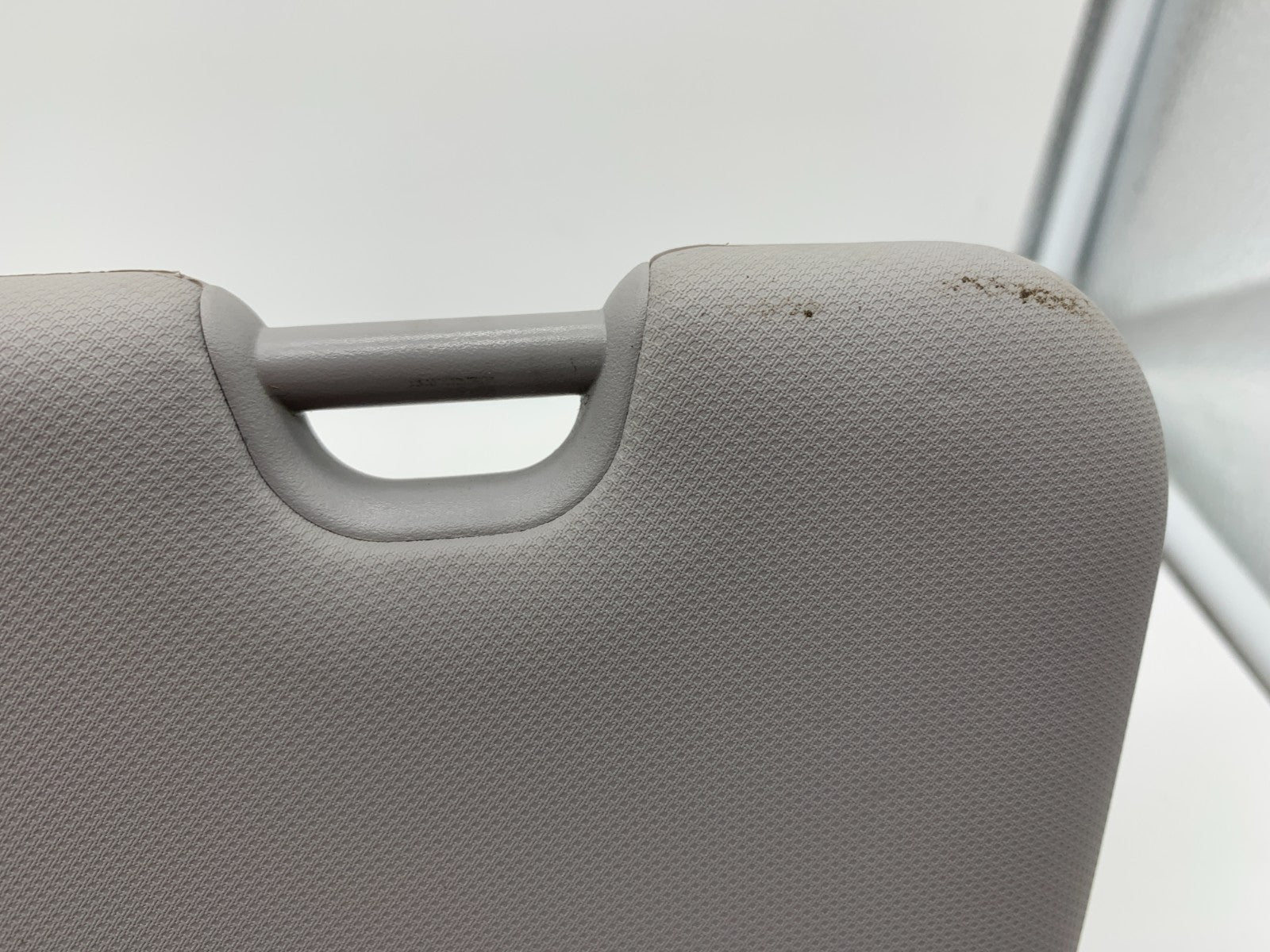 2017-2020 Hyundai Elantra Passenger Sun Visor Gray OEM C01B25027