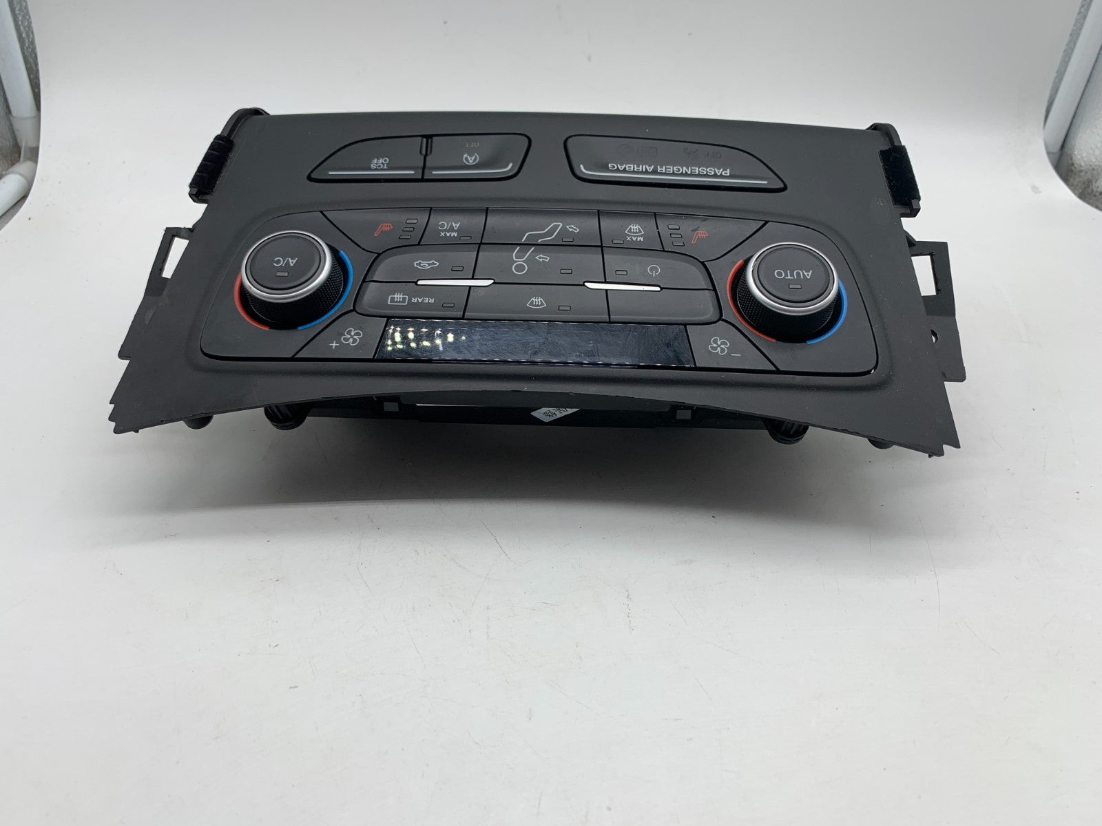 2018-2019 Ford Escape AC Heater Climate Control Unit OEM C02B32033