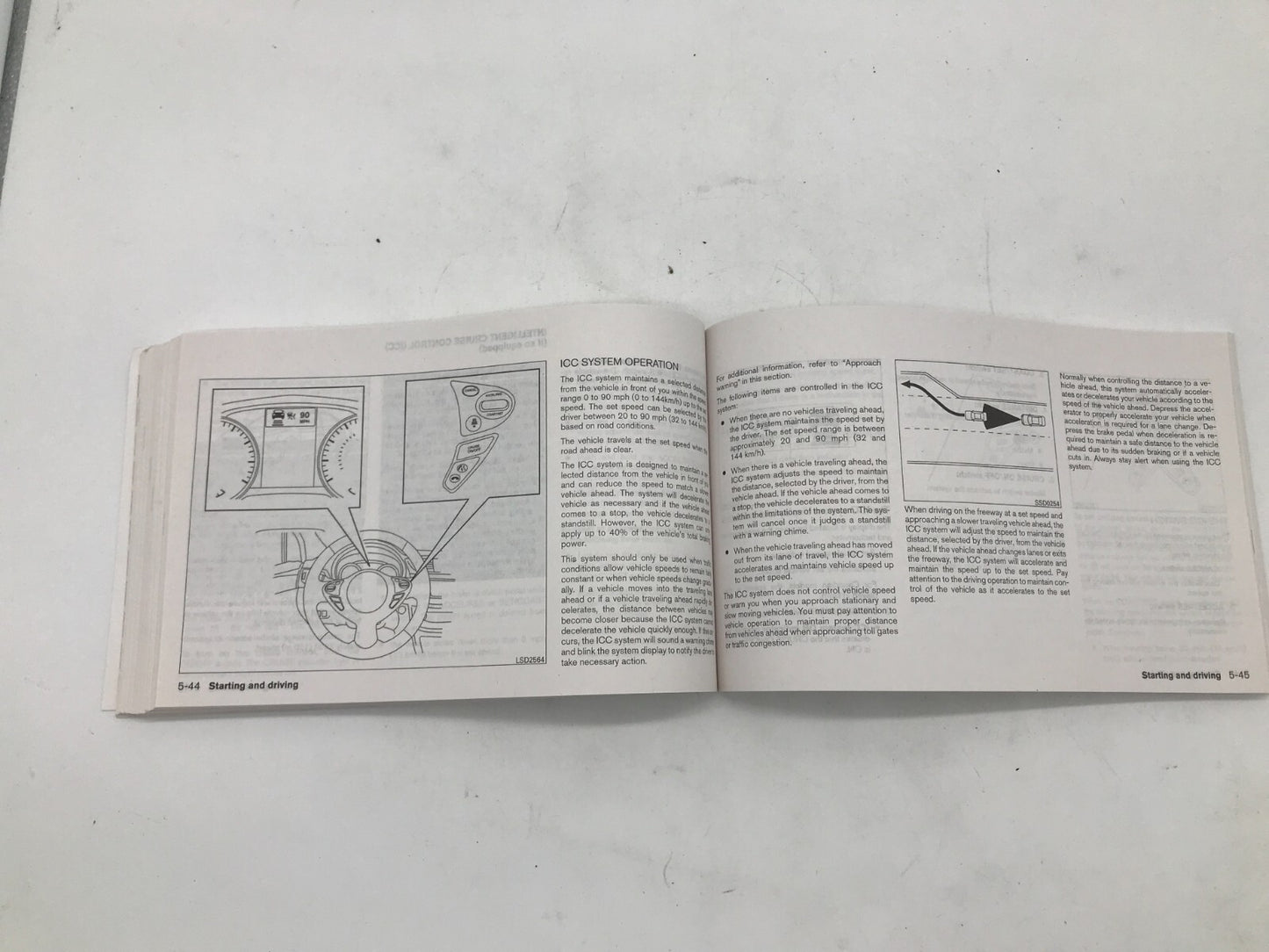 2016 Nissan Sentra Owners Manual OEM E01B57009