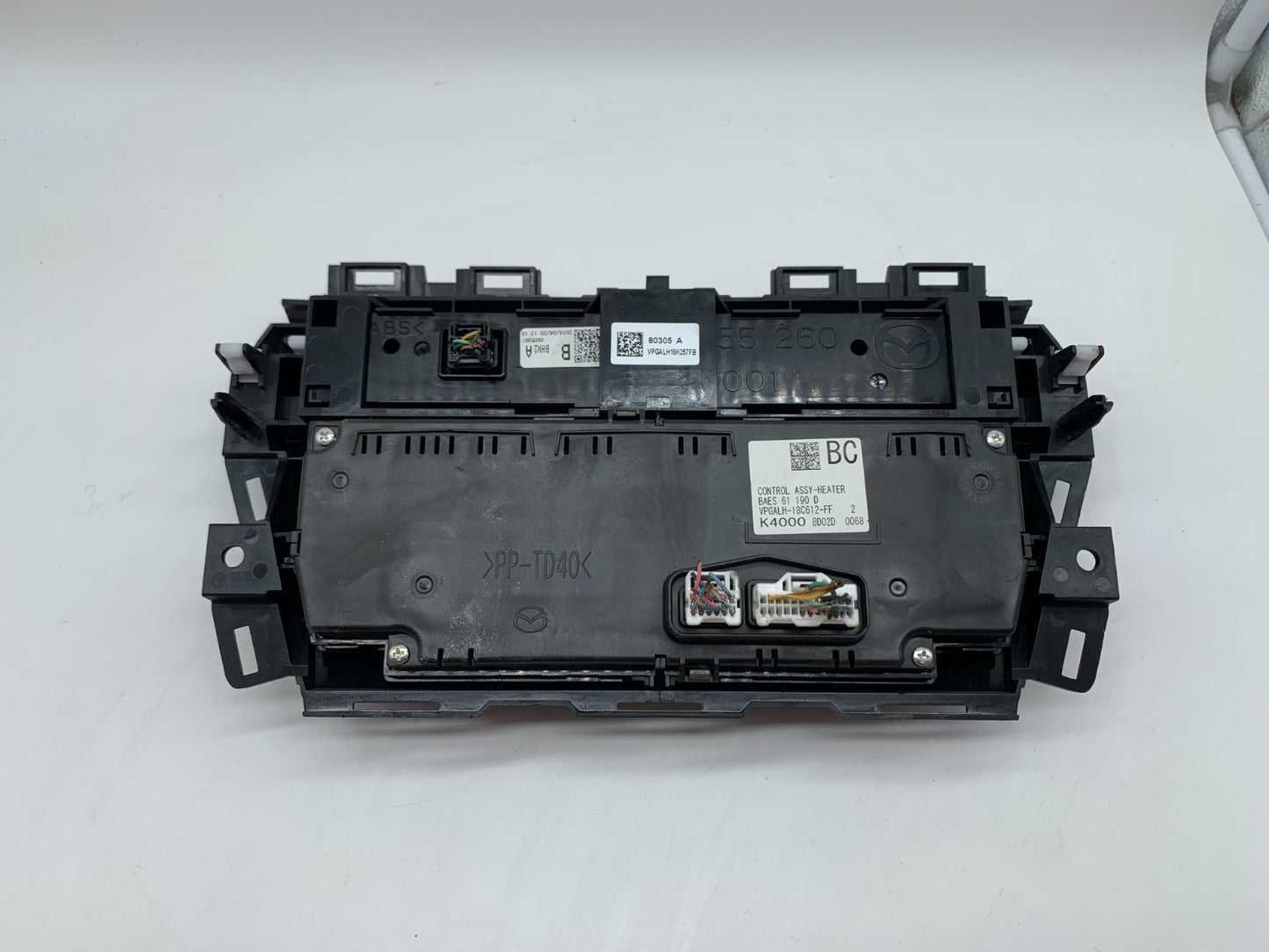 2017-2018 Mazda 3 Mazda3 AC Heater Climate Control Unit OEM B01B23002