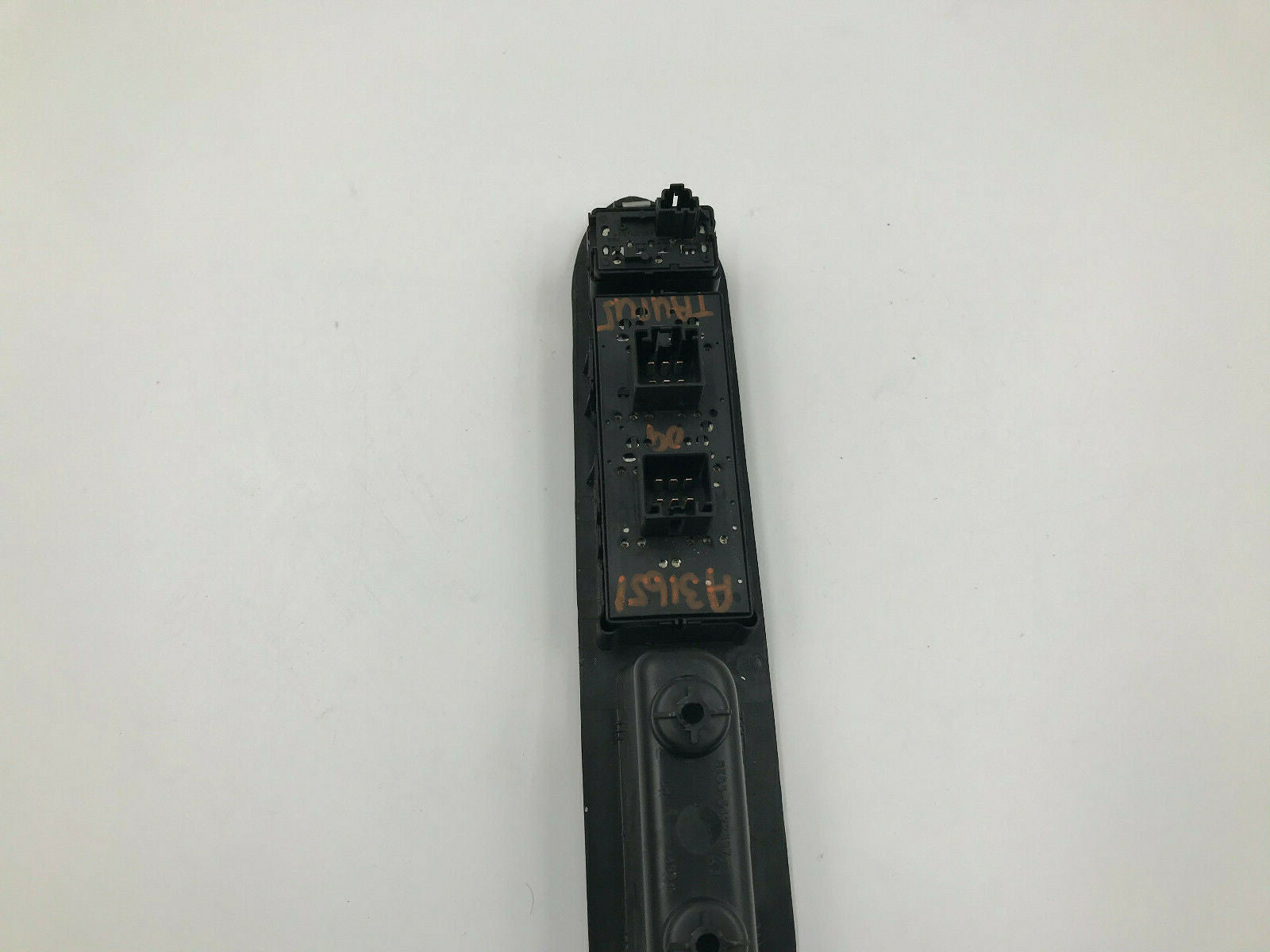 2005-2007 Ford Taurus Master Power Window Switch OEM  C03B19014