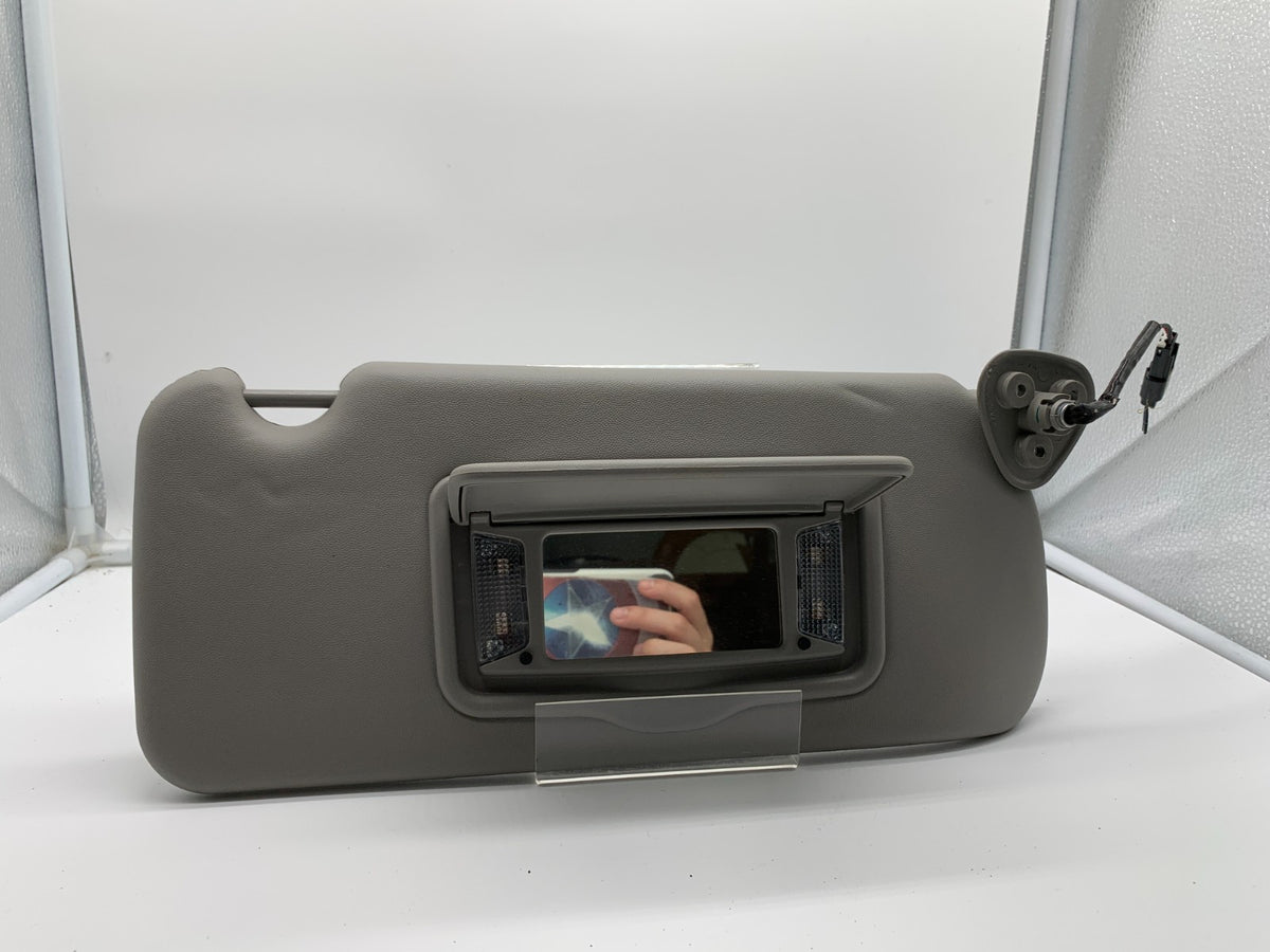2003-2007 Cadillac CTS Passenger Sun Visor Gray Illuminated OEM B03B46054