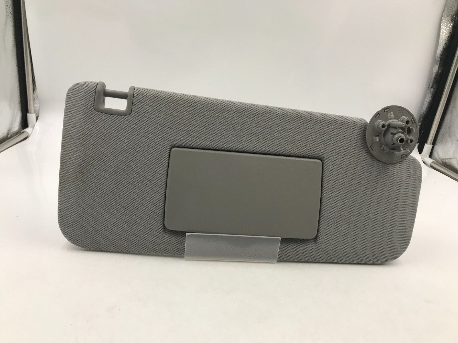 2017-2021 Chevrolet Trax Passenger Side Sun Visor Gray OEM C04B57006