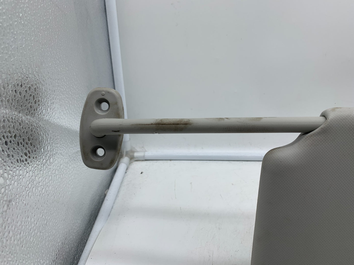 2020-2021 Kia Soul Passenger Sun Visor Gray Illuminated OEM A04B15002