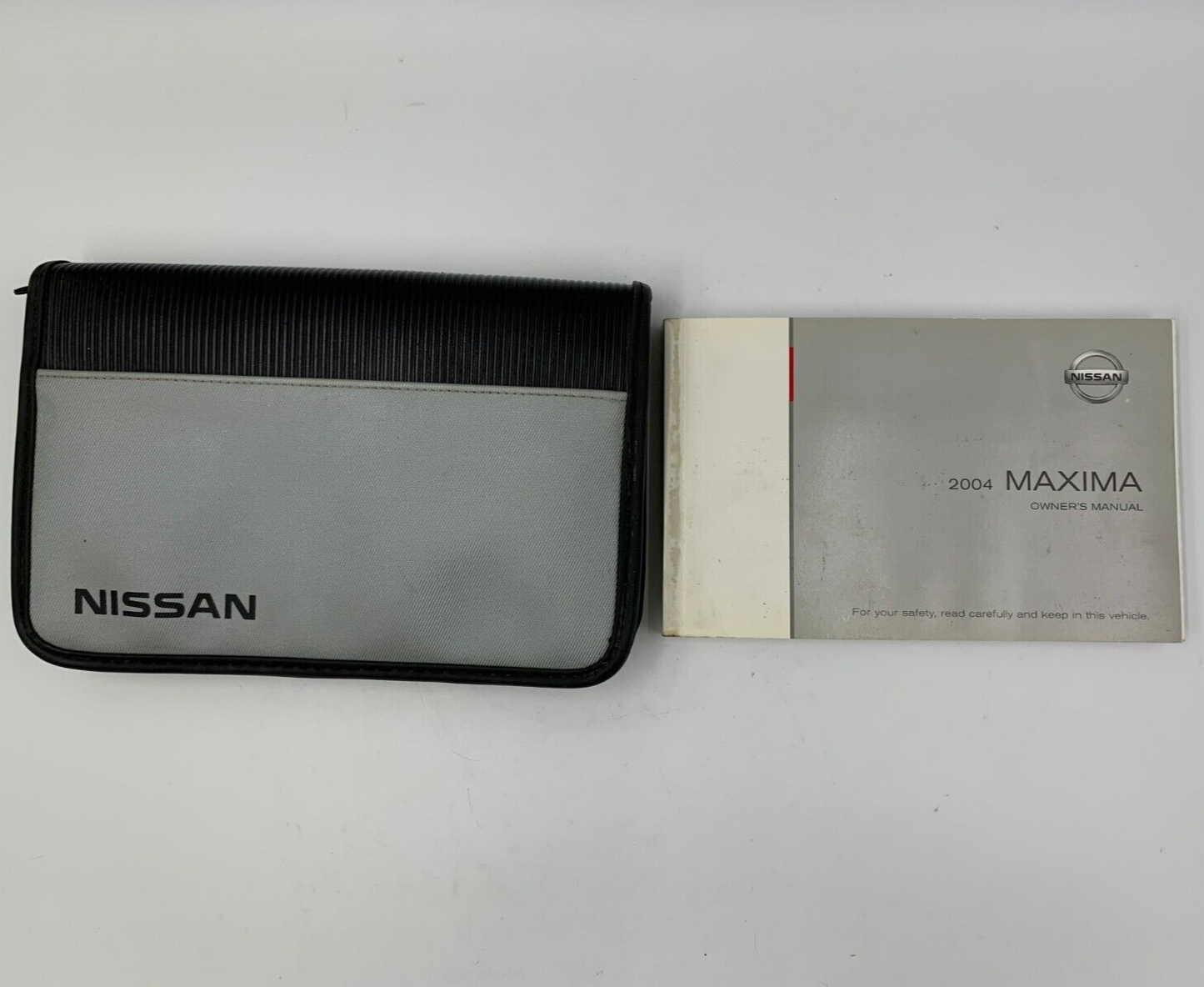 2004 Nissan Maxima Owners Manual with Case OEM C04B41022