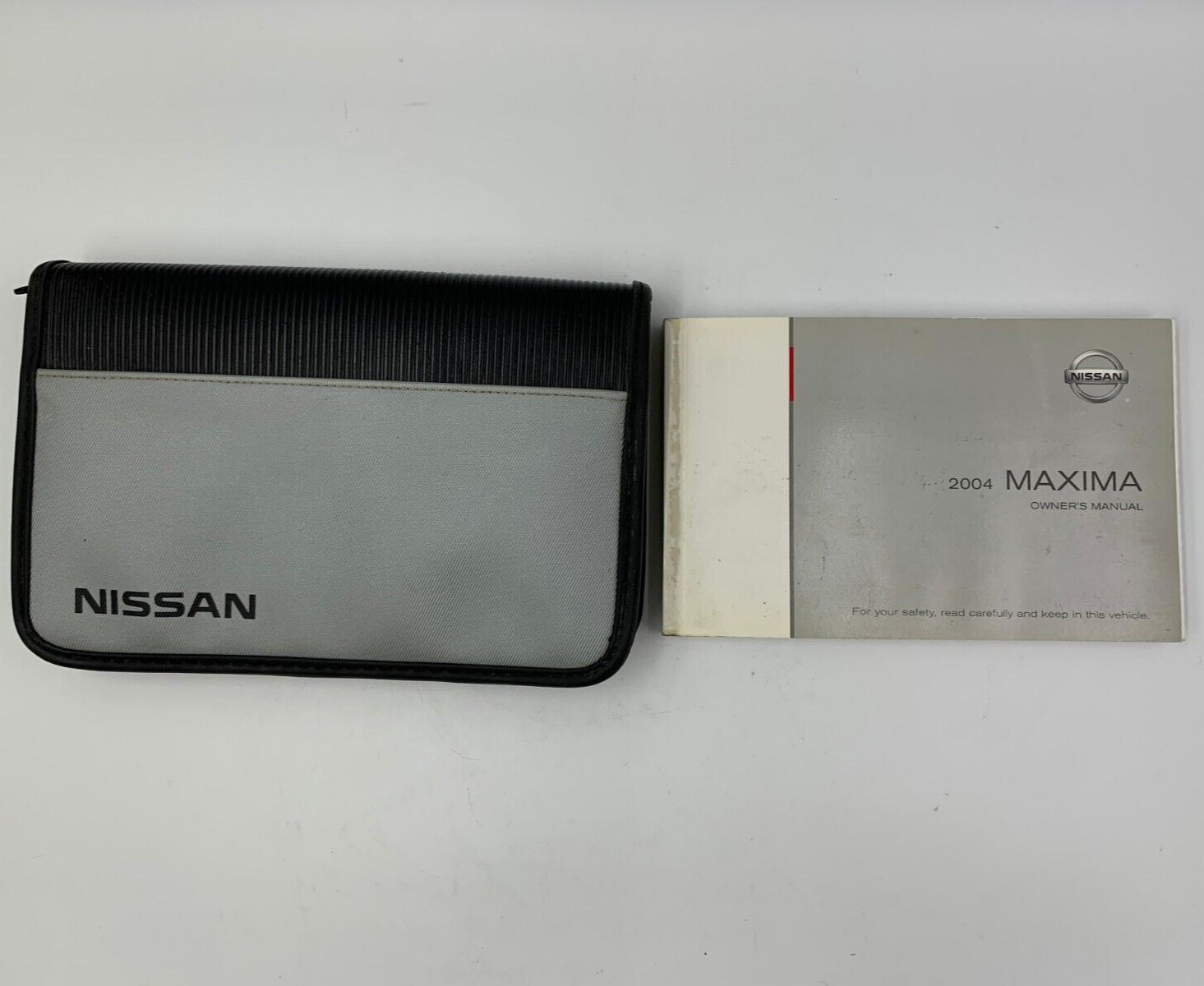 2004 Nissan Maxima Owners Manual with Case OEM C04B41022