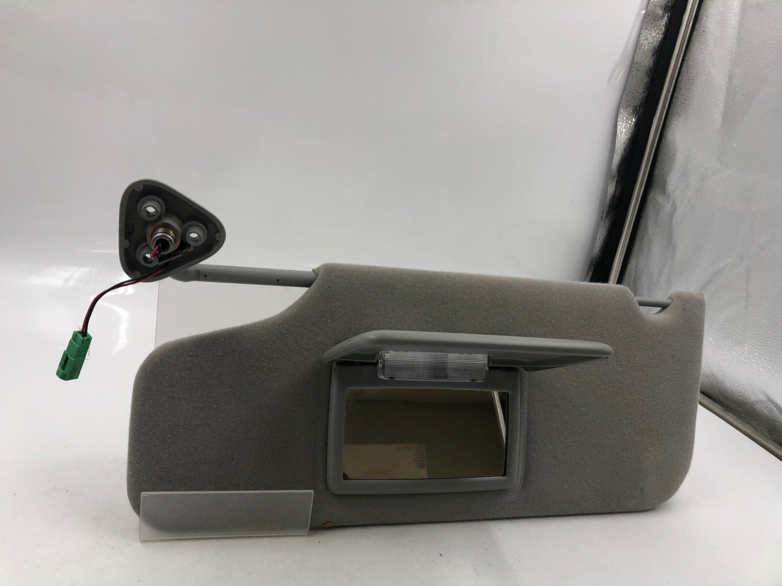 2008-2009 Mercury Sable Driver Sun Visor Gray Illuminated OEM C01B36046