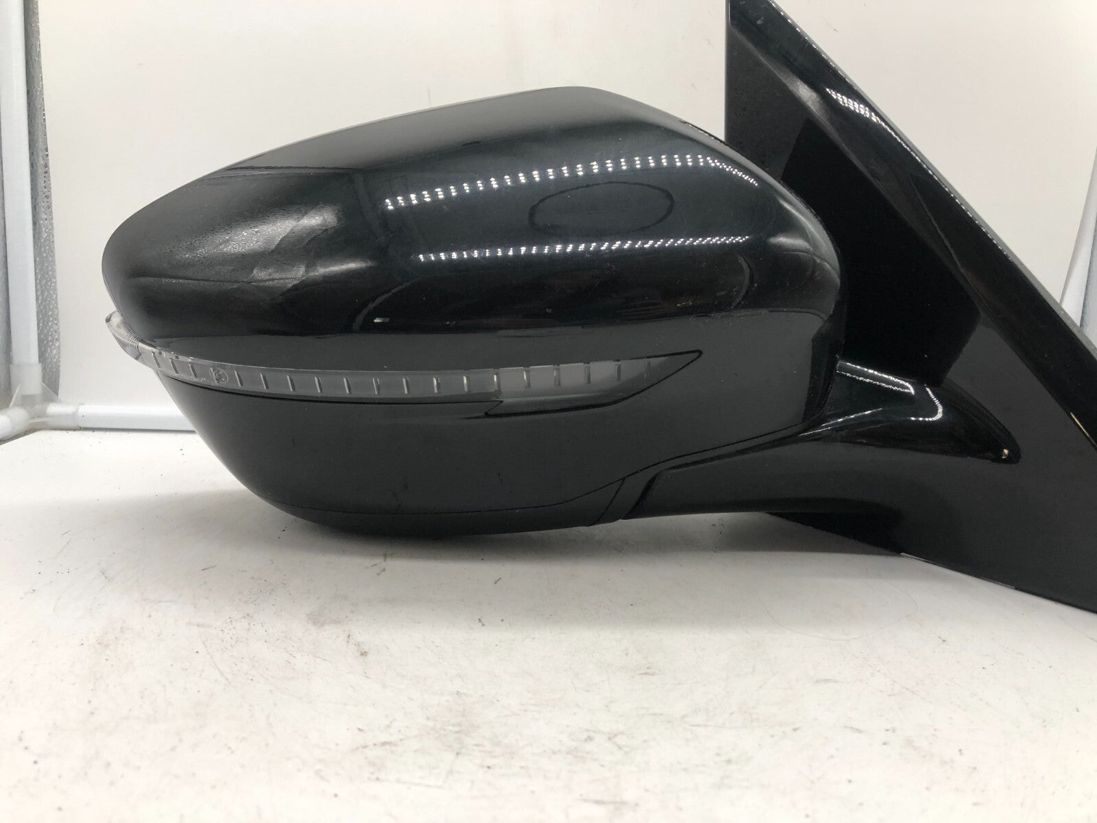 2018-2020 Nissan Pathfinder Passenger Side Power Door Mirror Black OEM D01B16006