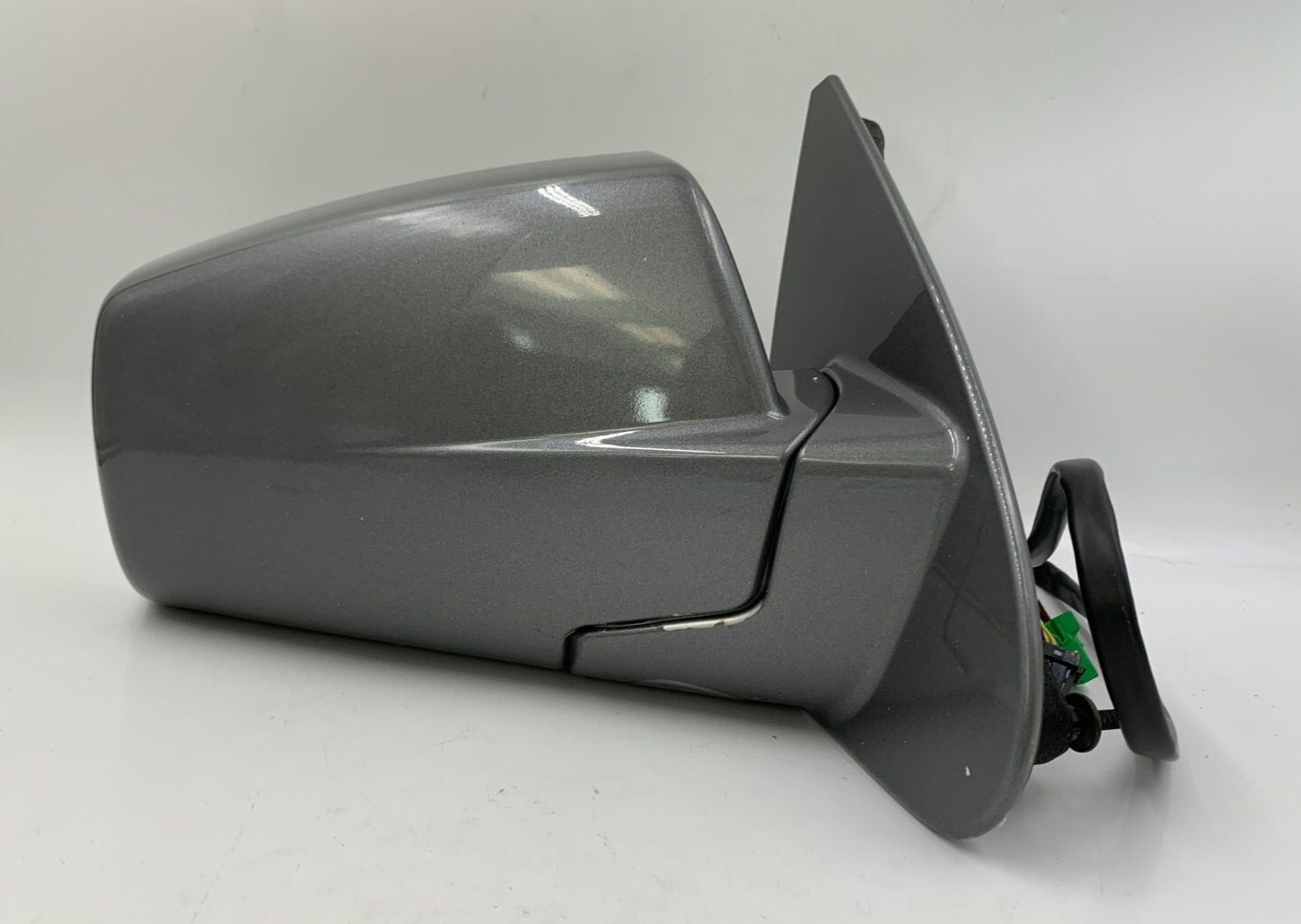 2004-2006 Cadillac SRX Passenger Side View Power Door Mirror Gray OEM D01B39069