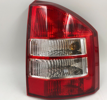 2007-2010 Jeep Compass Passenger Side Tail Light Taillight OEM C03B55009