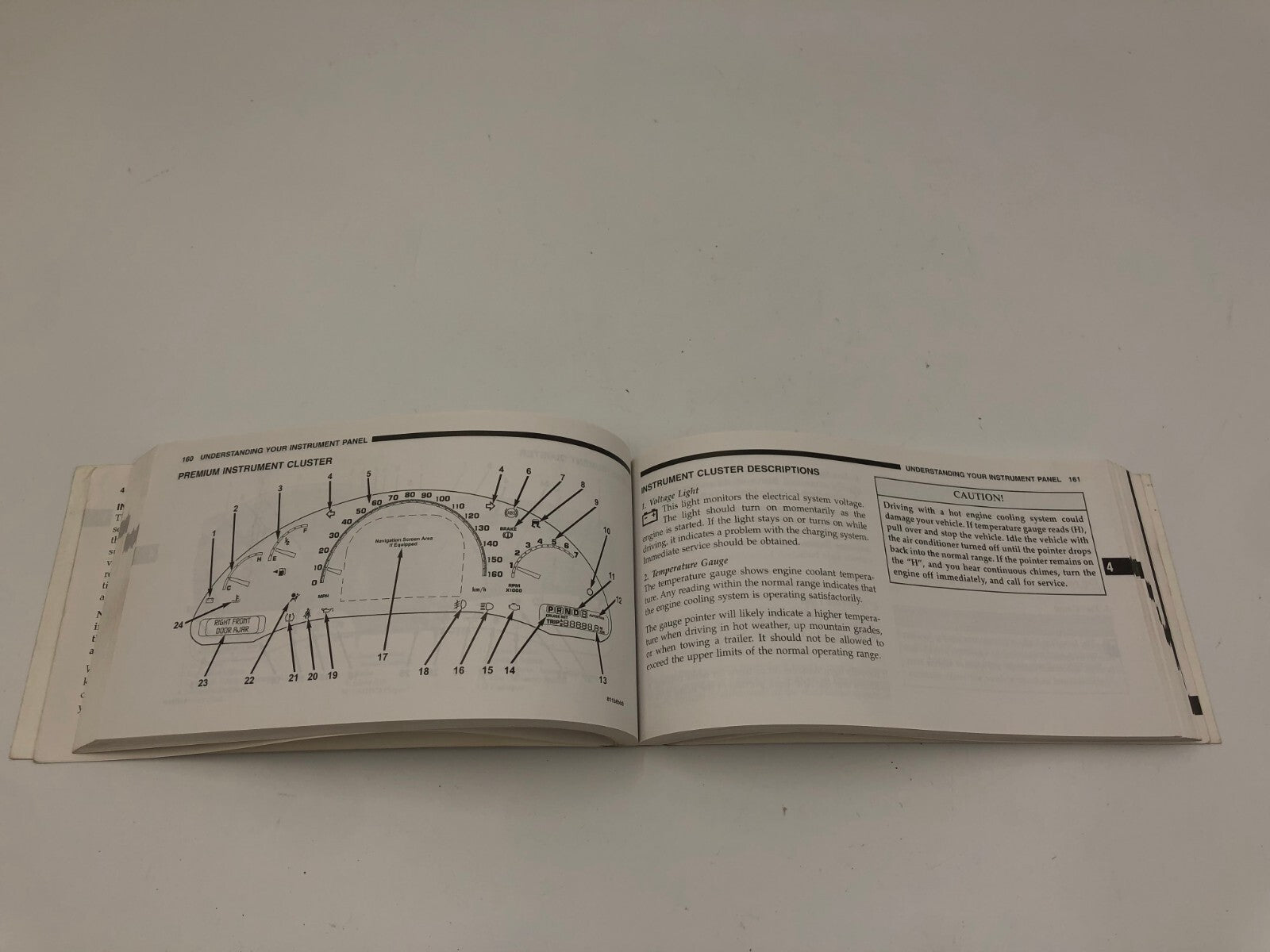 2005 Chrysler Pacifica Owners Manual with Case OEM C01B32028