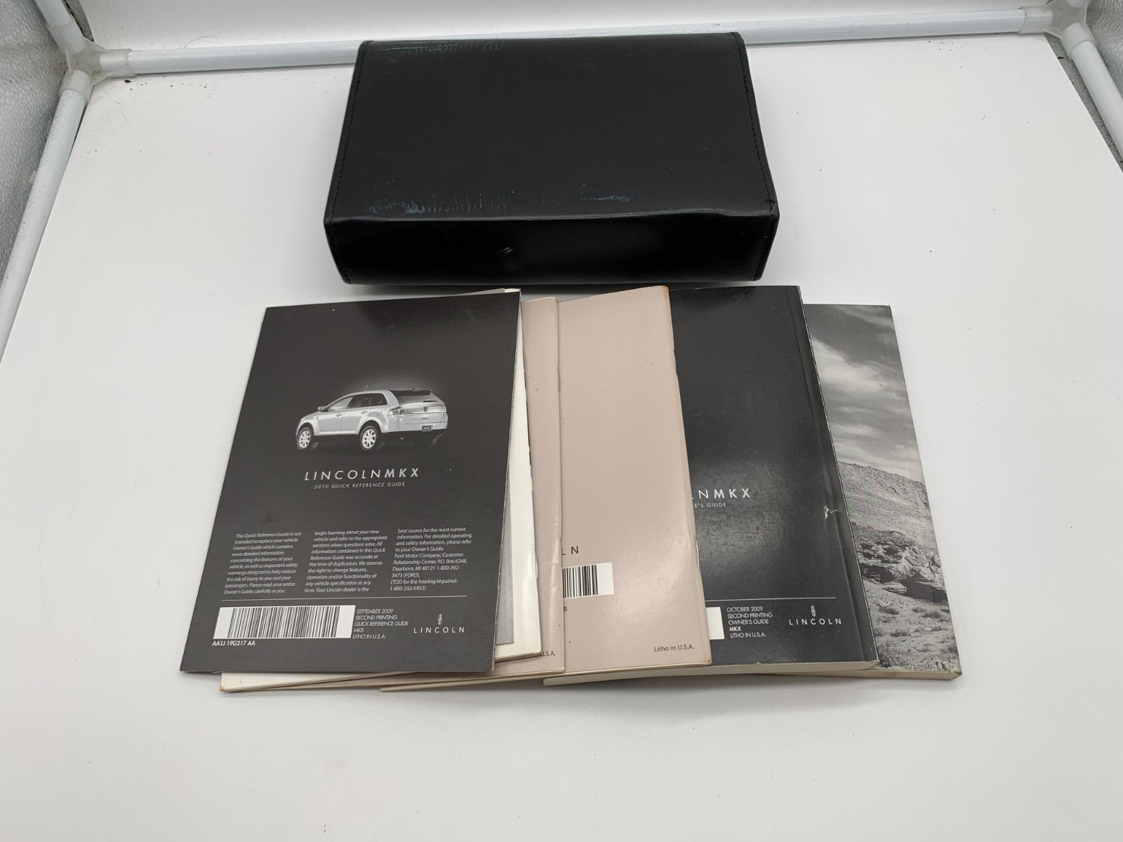 2010 Lincoln MKX Owners Manual Set with Case OEM C01B18020