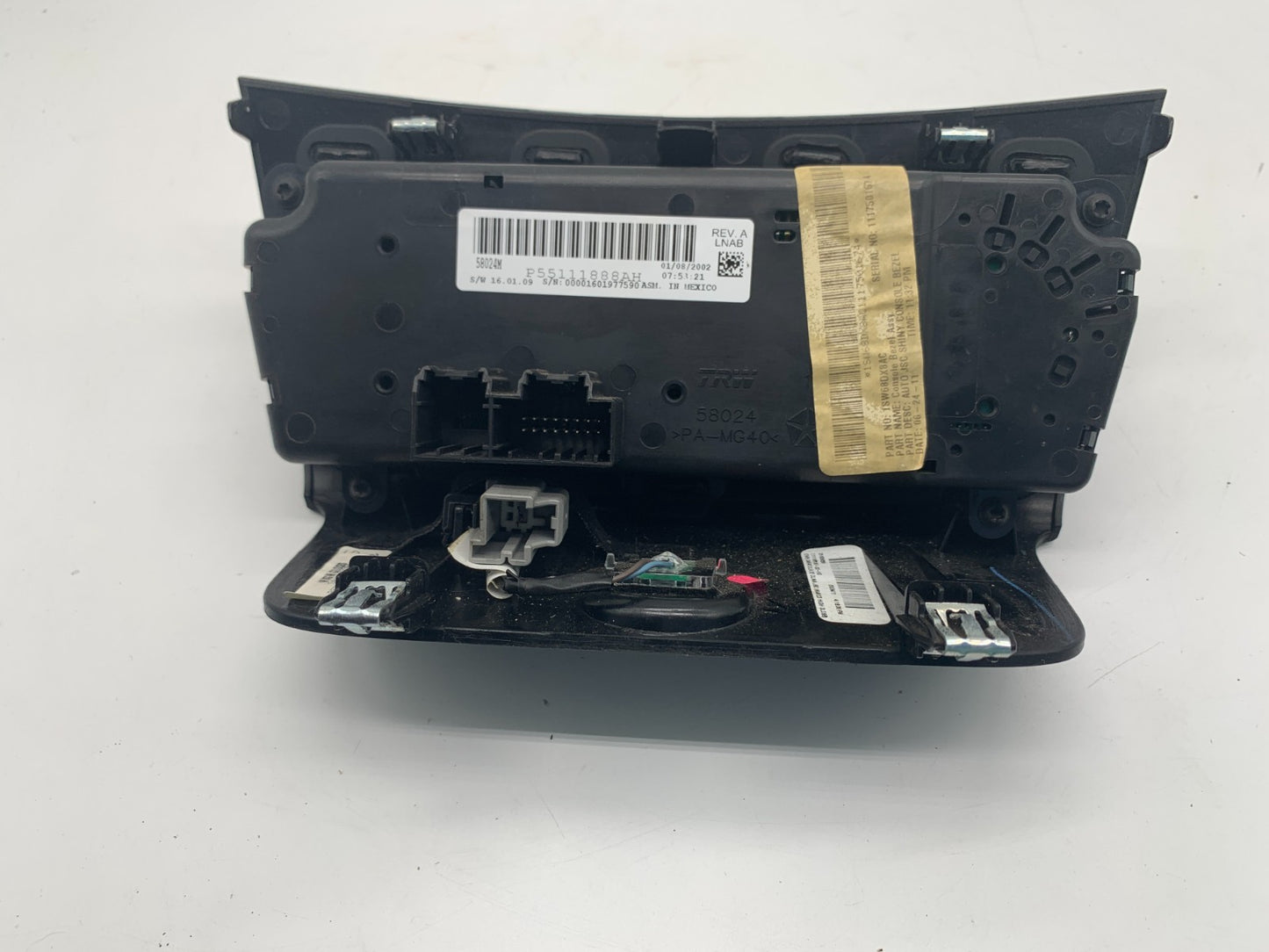 2011-2014 Chrysler 200 AC Heater Climate Control Unit OEM C01B14006