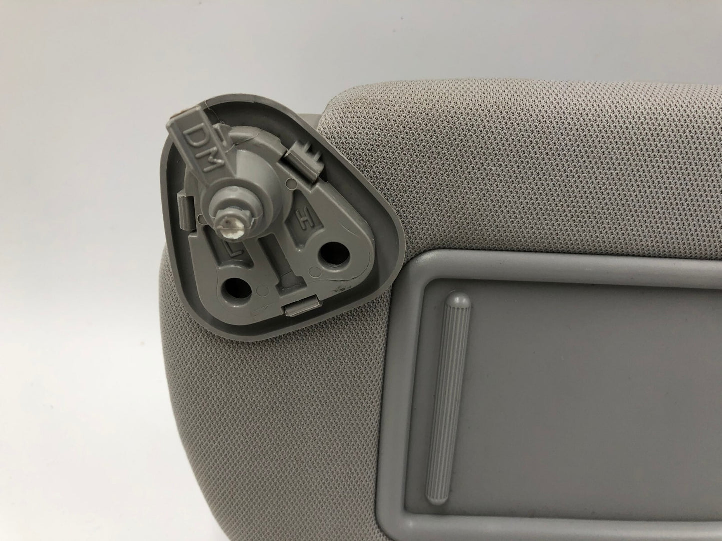 2013-2019 Hyundai Santa Fe Driver Sun Visor  Gray OEM C03B60002