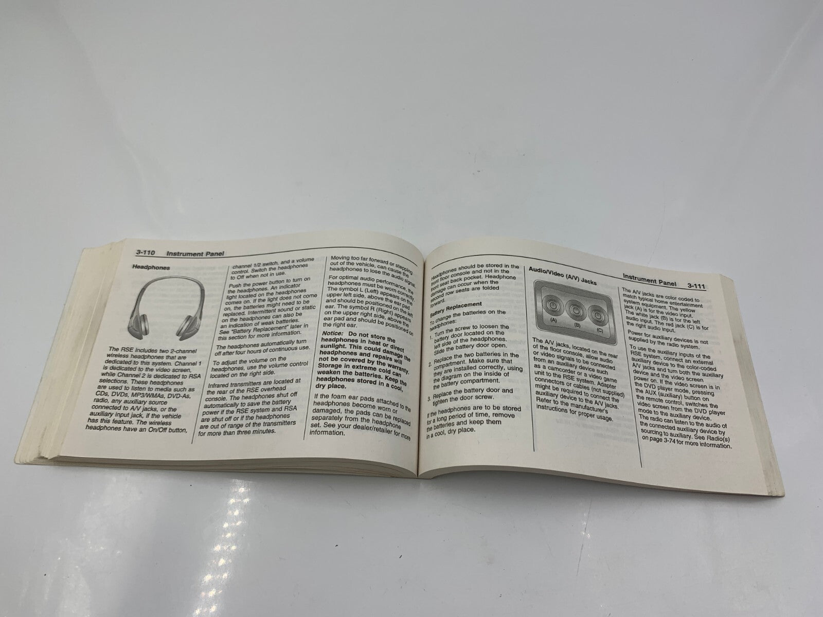 2009 GMC Acadia Owners Manual Set with Case OEM D04B32087