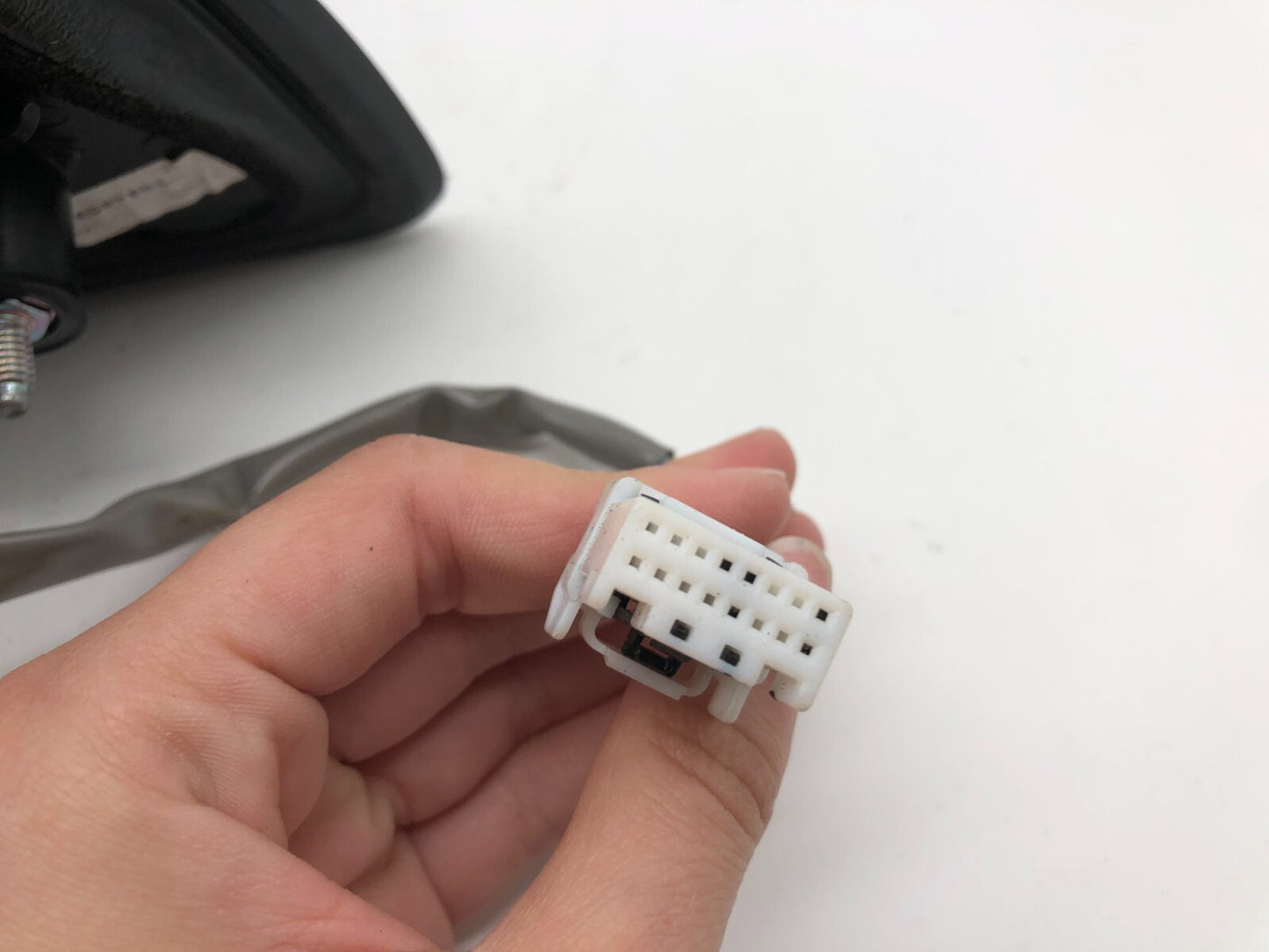 2014-2015 Mitsubishi Outlander Sport Driver Power Door Mirror White A02B26003