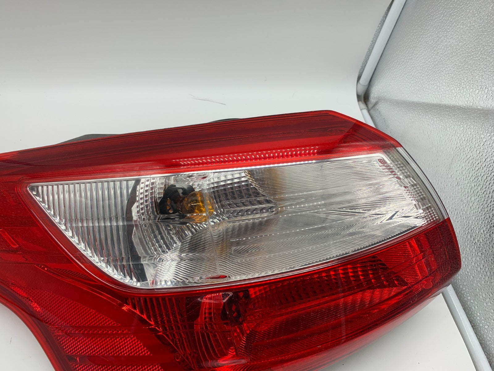 2012-2014 Ford Focus Driver Side Tail Light Taillight OEM B03B49001