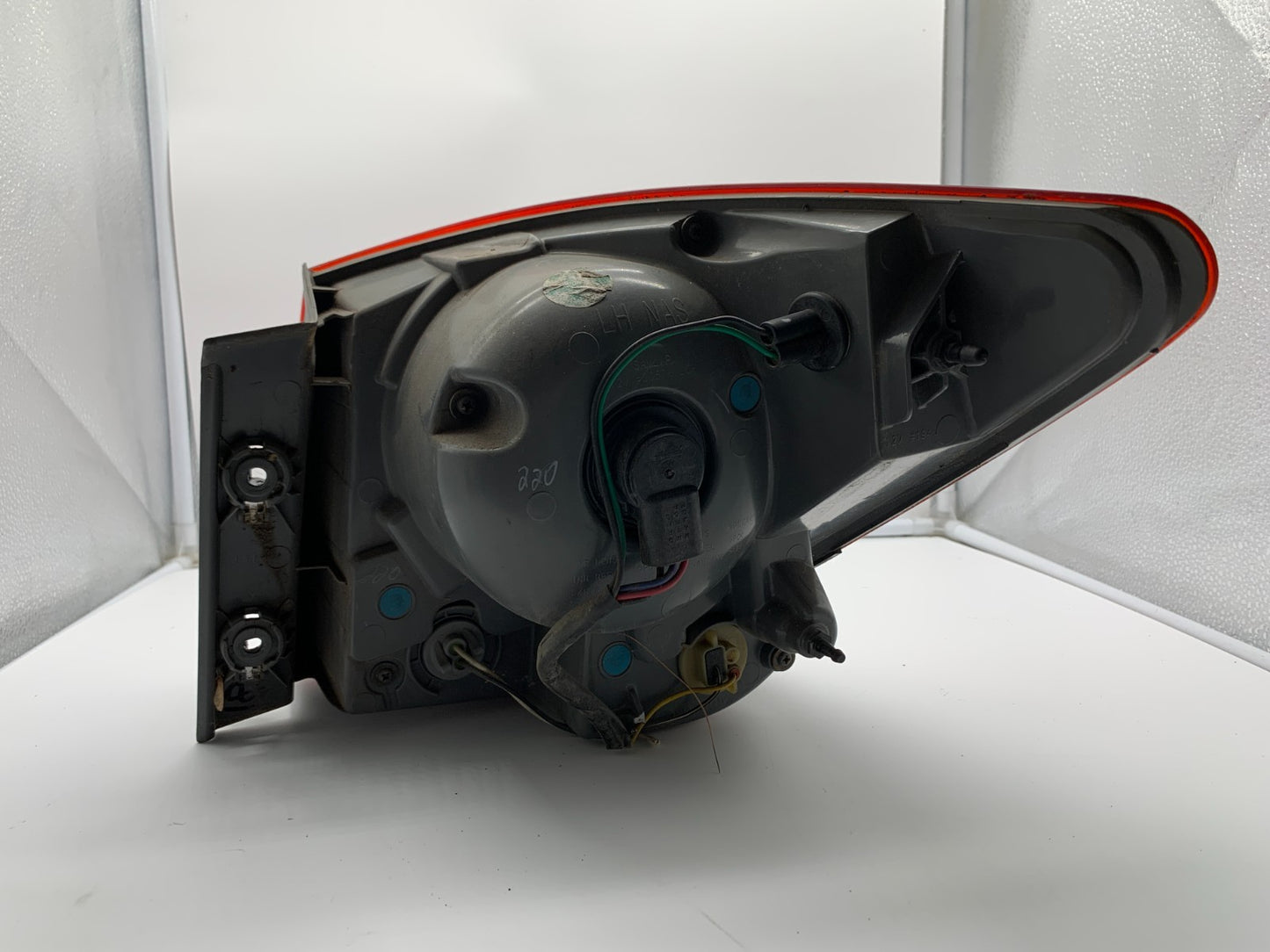 2011-2016 Chevrolet Cruze Driver Side Tail Light Taillight OEM C03B34001