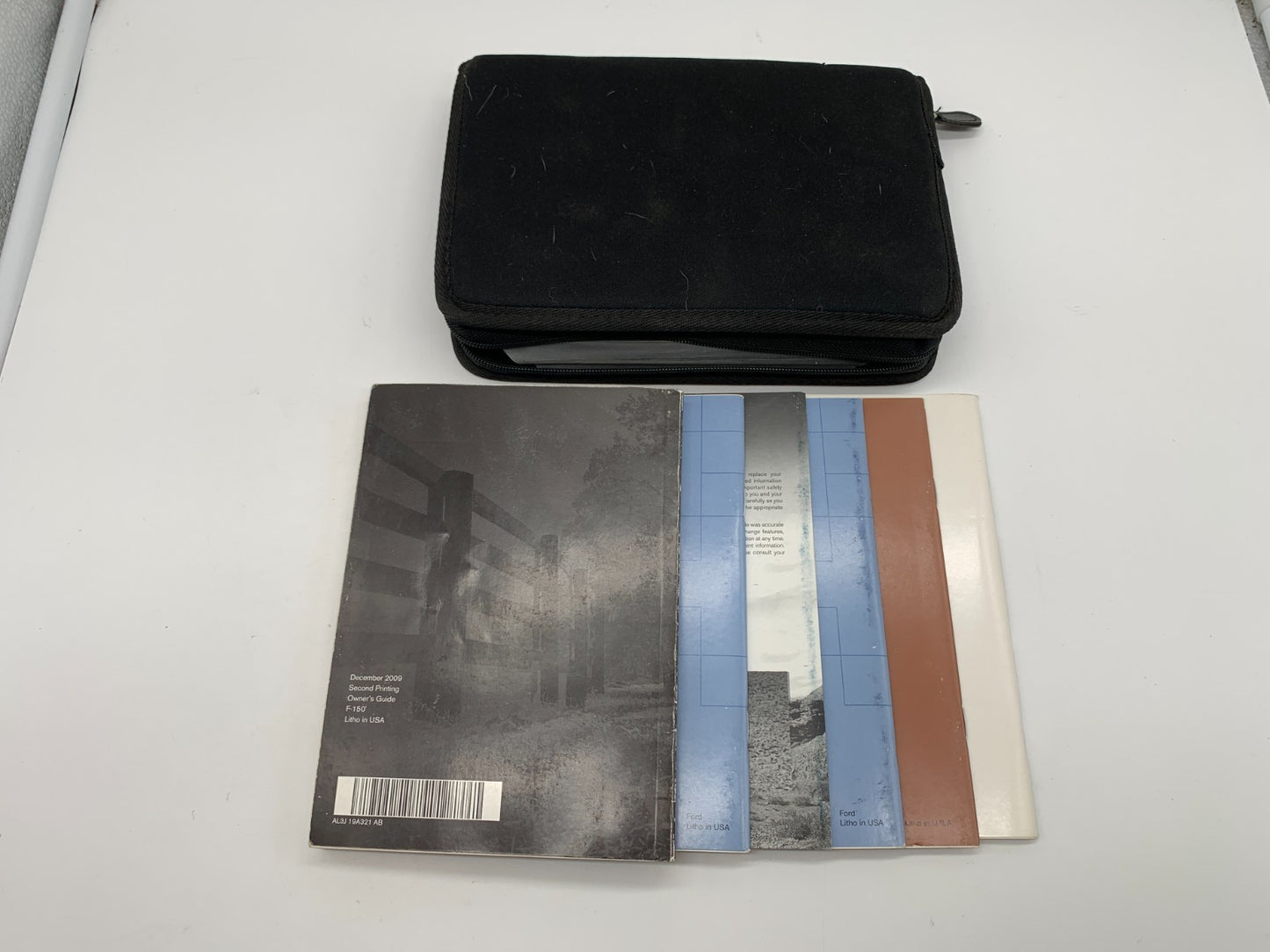 2010 Ford F-150 F150 Owners Manual Set with Case OEM C03B59007