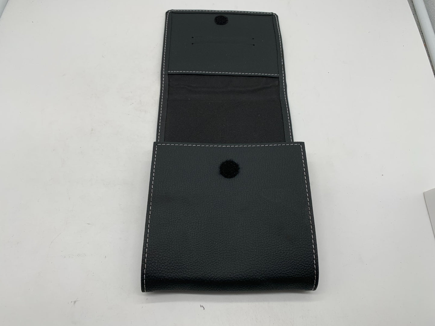 2021 Volkswagen Atlas Owners Manual Set with Case OEM D01B66026