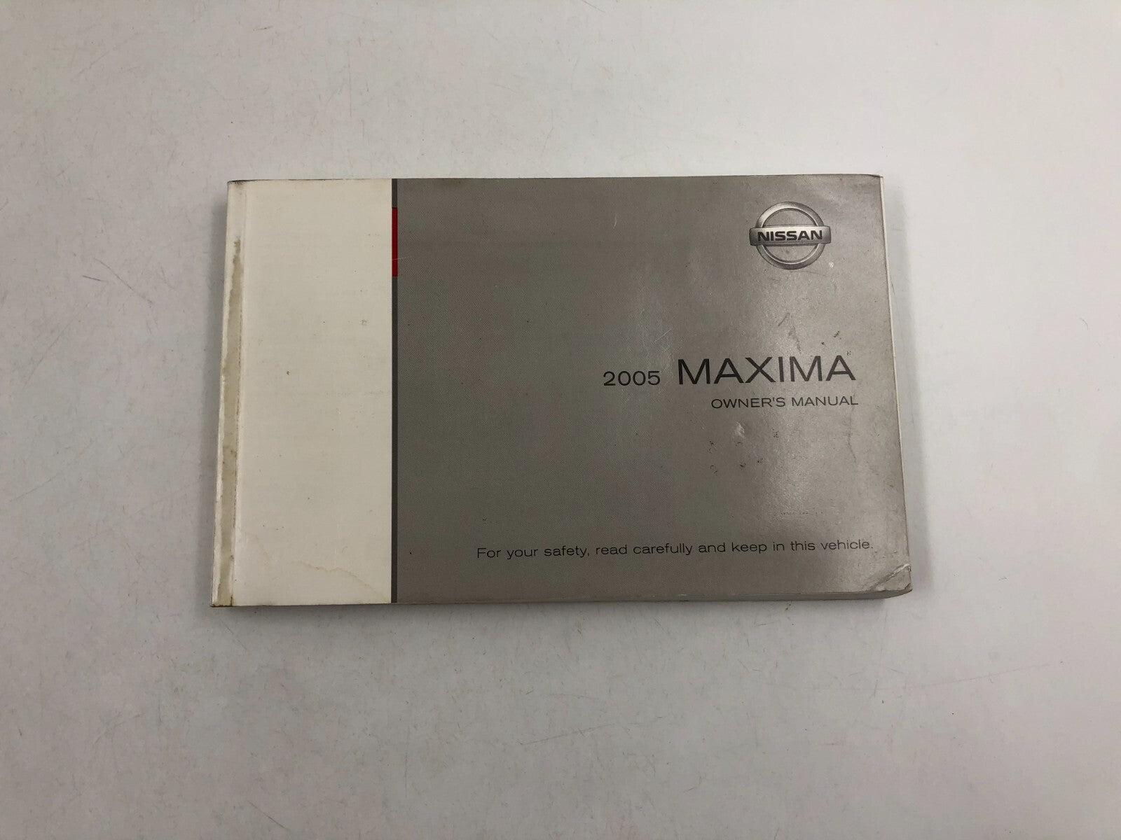 2005 Nissan Maxima Owners Manual Set with Case OEM E02B70010