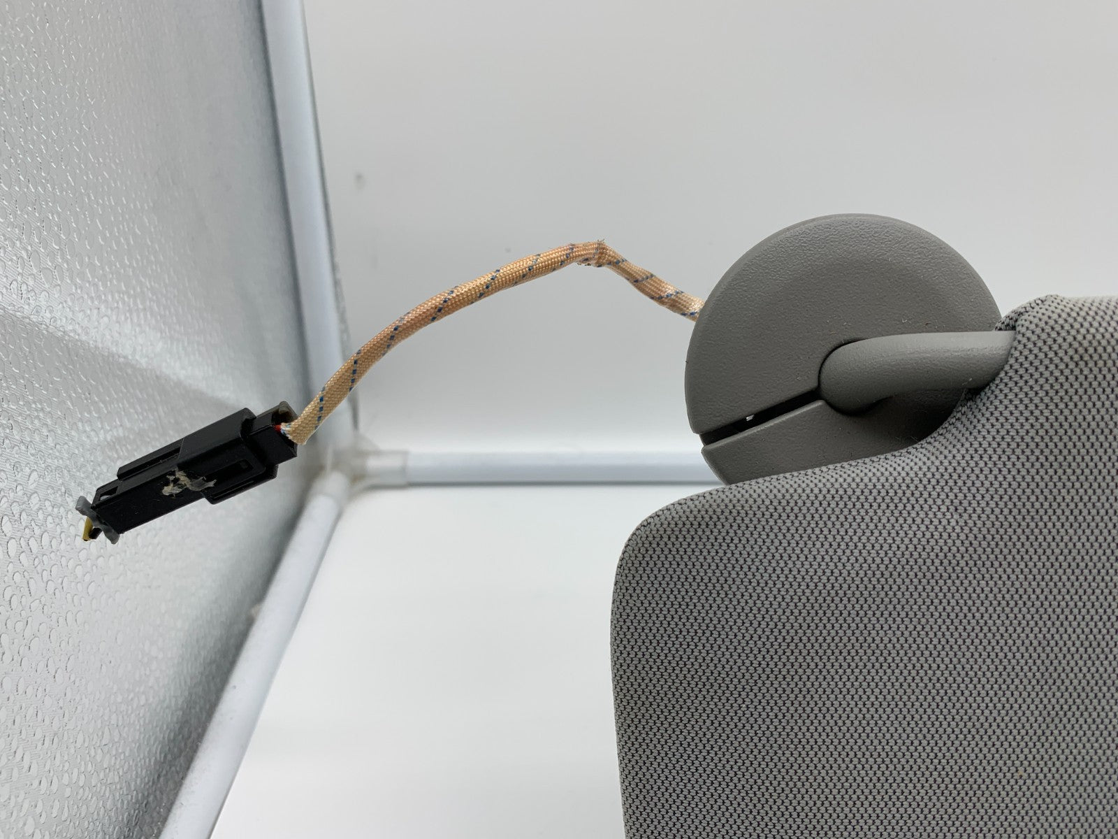 2017-2021 Chevrolet Trax Passenger Sun Visor Gray Illuminated OEM B01B55003