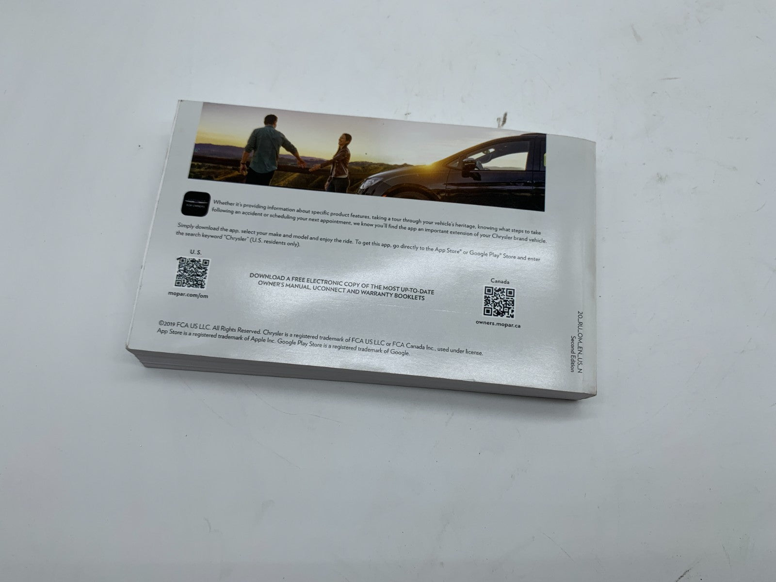 2018 Chrysler Pacifica and Voyager Owners Manual Set OEM B01B22009