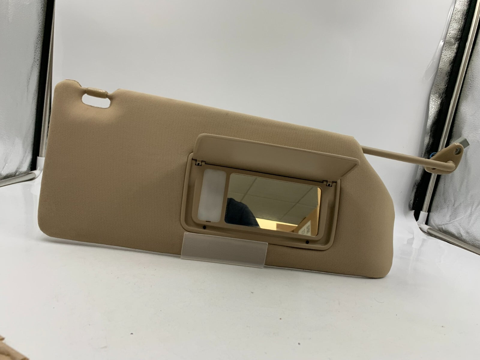 2006-2010 Honda Odyssey Passenger Sun Visor Illuminated OEM B01B01005