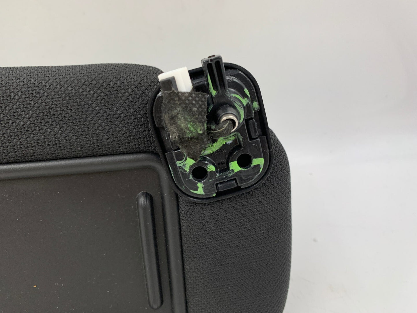 2015-2019 Hyundai Elantra Passenger Sun Visor Black Illuminated OEM B03B30046