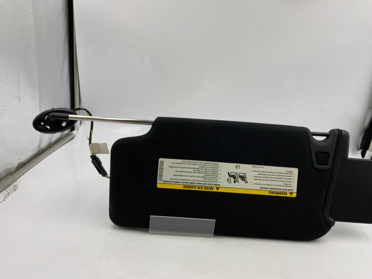 2012 Chrysler 300 Passenger Sun Visor Black Illuminated OEM E03B39061