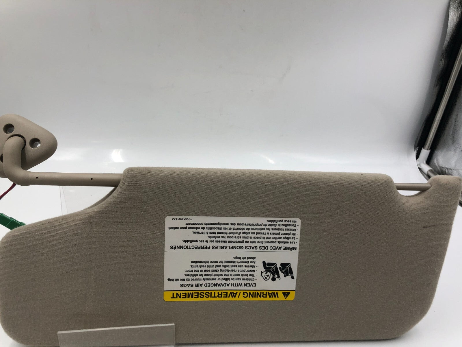 2008-2009 Mercury Sable Passenger Sun Visor Tan Illuminated OEM B02B05049