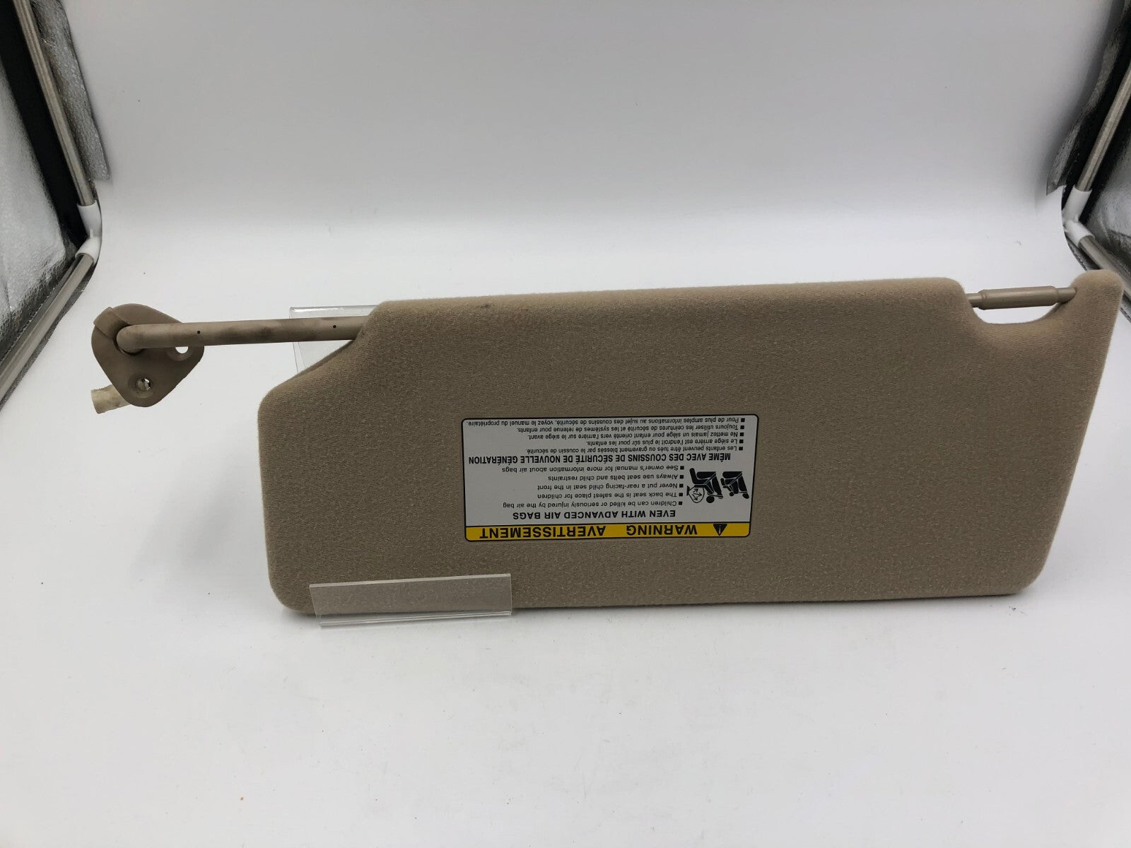 2005-2012 Toyota Avalon Passenger Sun Visor Tan Illuminated OEM A04B12029