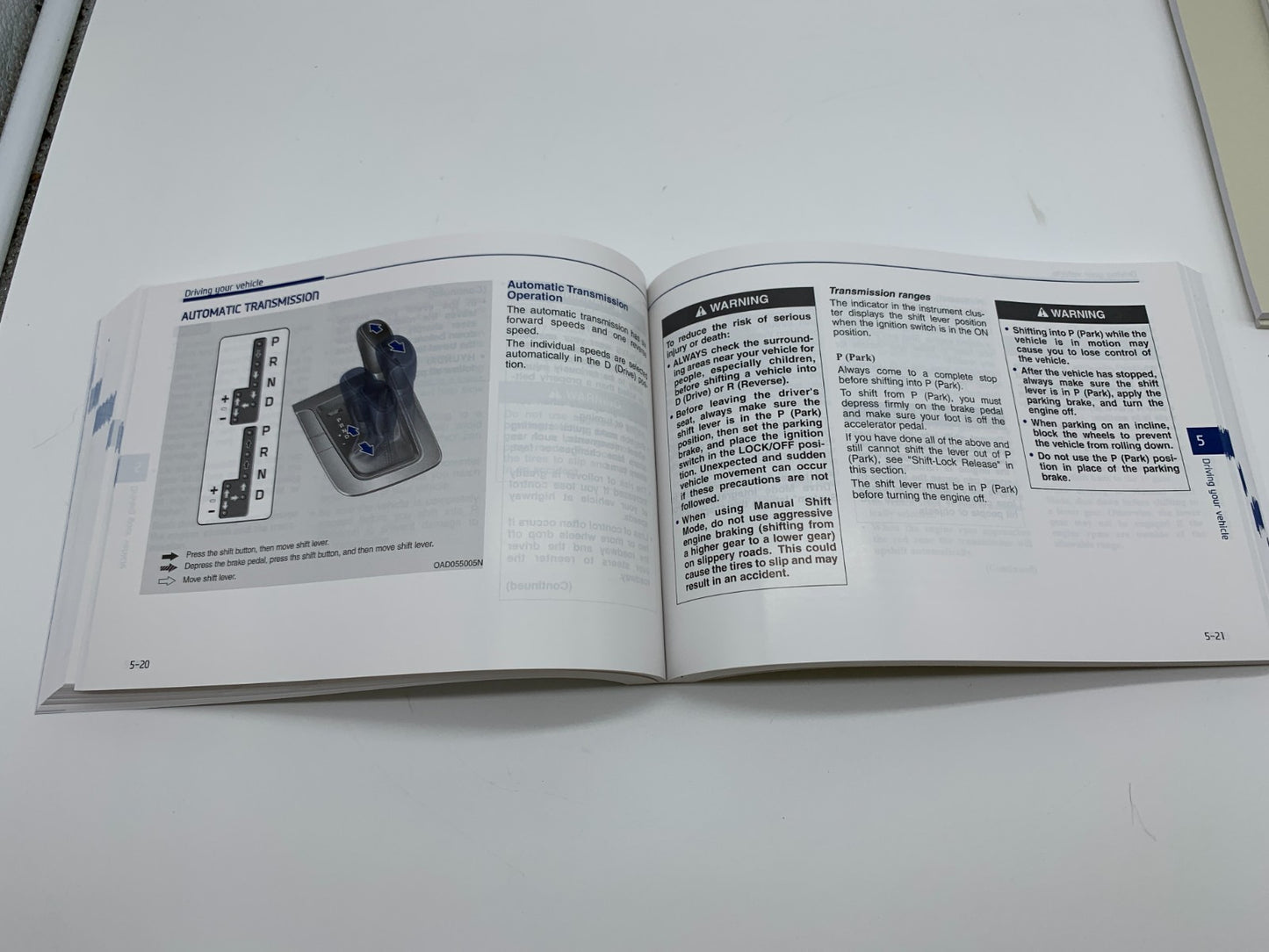 2018 Hyundai Elantra Owners Manual Set OEM C03B49004