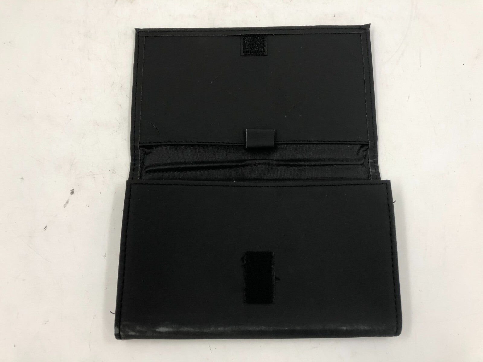 2015 Chrysler 200 Owners Manual with Case OEM C03B68011