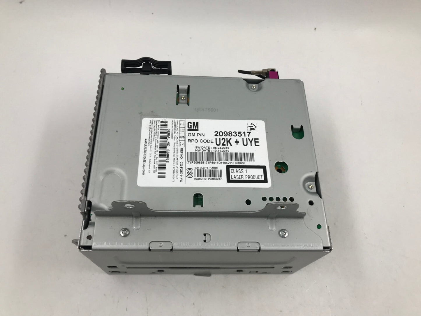 2011-2012 Chevrolet Cruze Center Console Radio AM FM CD Radio Receiver D04B30047