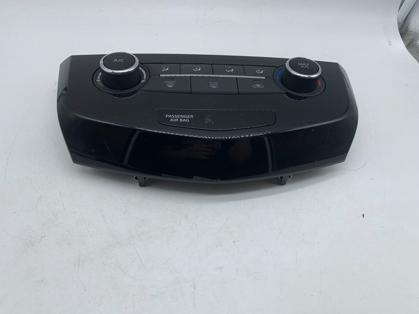 2017-2023 Nissan Rogue Climate Control AC Heater Temperature Unit OEM D02B64012