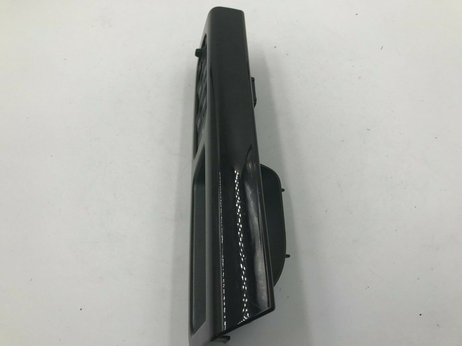 2004-2006 Volvo 40 Series Master Power Window Switch OEM D02B36013