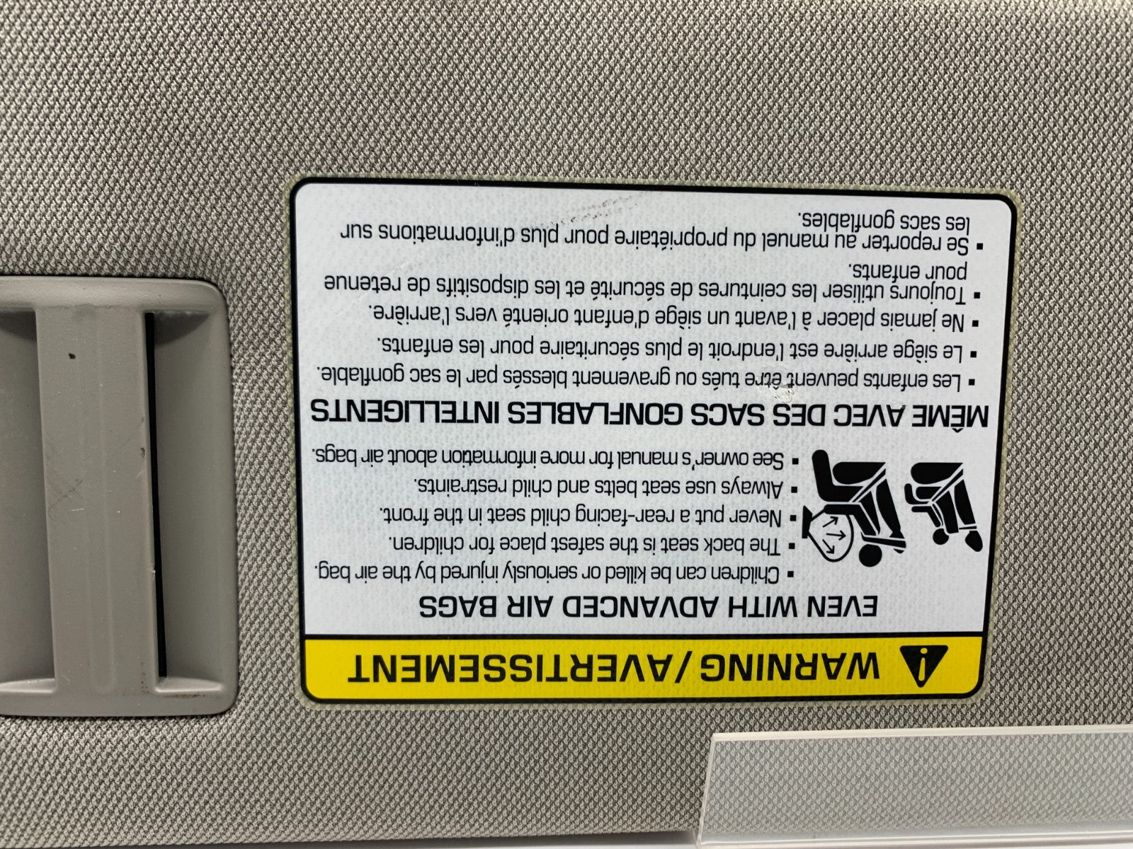 2015-2020 Kia Sedona Driver Sun Visor Tan OEM C01B50012