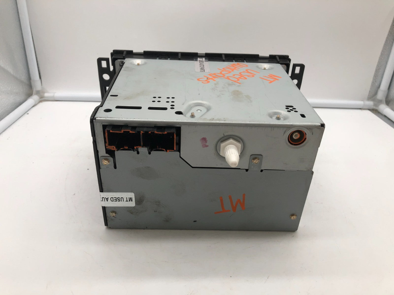2009 Saturn Aura AM FM Radio CD Player Receiver OEM C02B51001