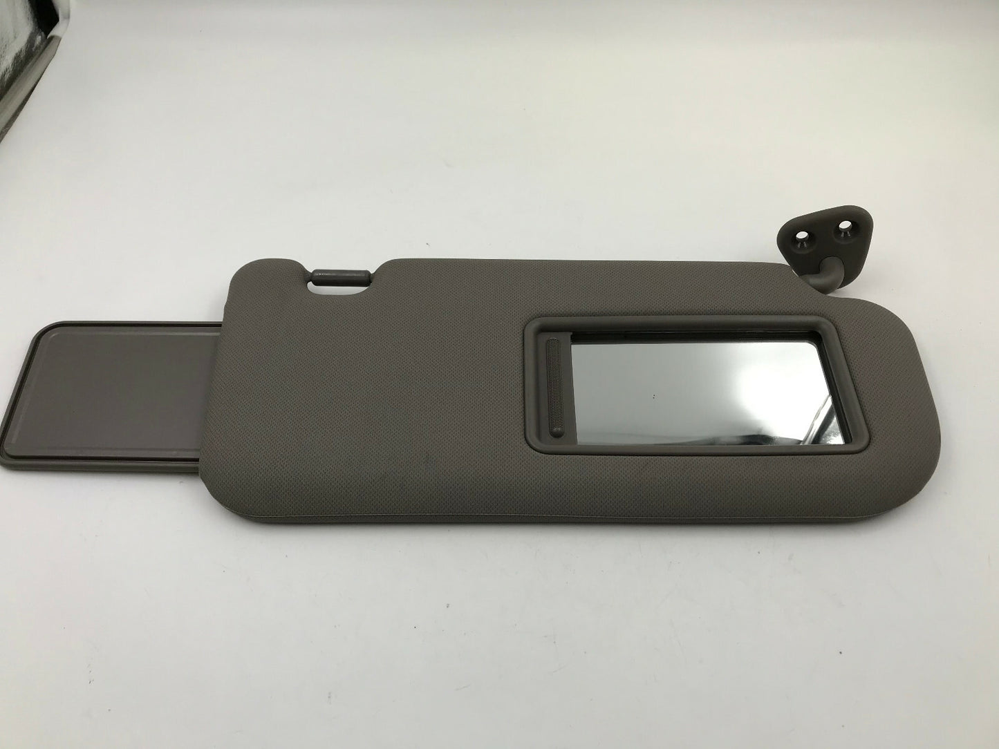 2010-2015 Hyundai Tucson Passenger Sun Visor Gray Illuminated OEM E01B51003