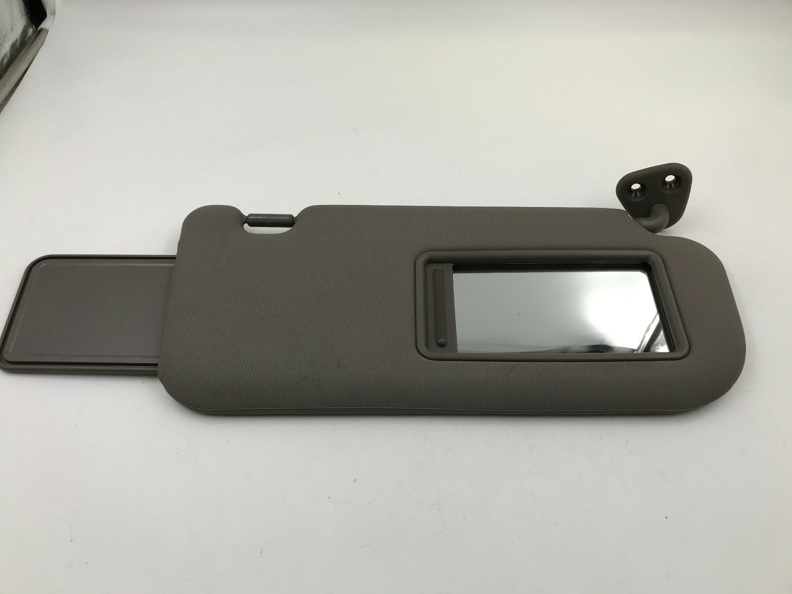 2010-2015 Hyundai Tucson Passenger Sun Visor Gray Illuminated OEM E01B51003