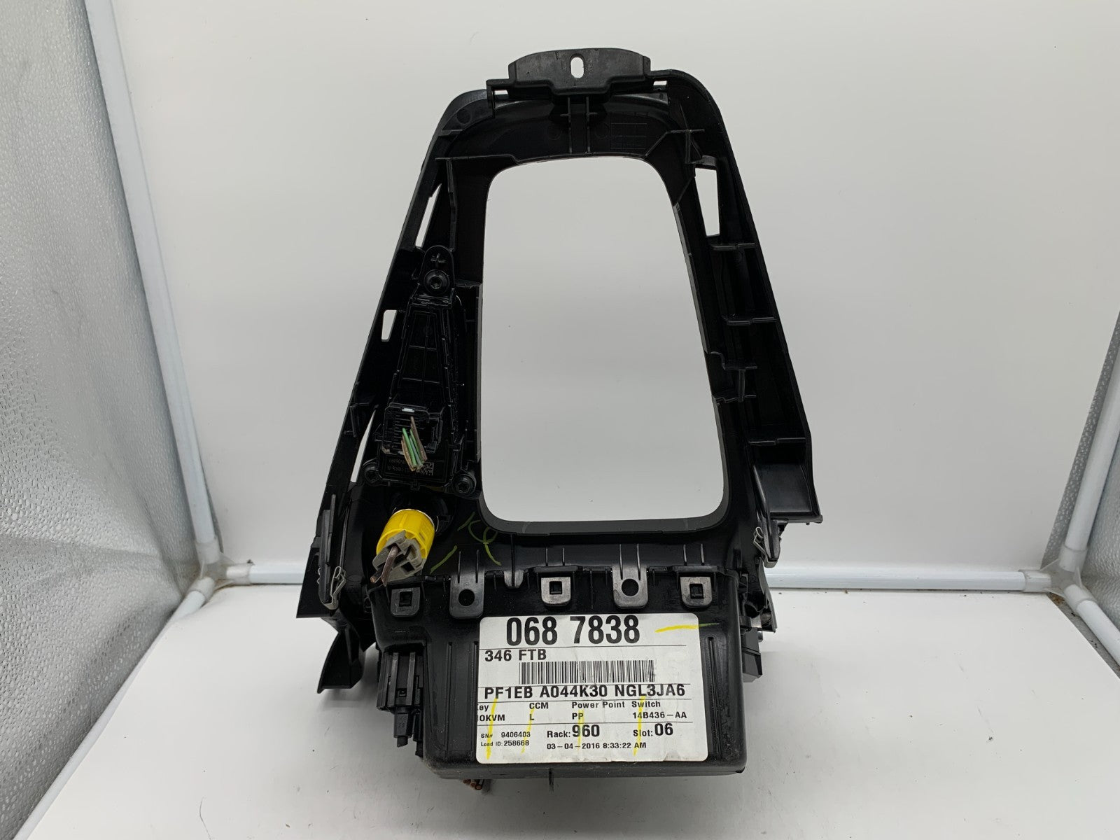 2015-2018 Ford Focus Climate Control AC HeaterPanel with Bezel OEM F1ET-19980-LG